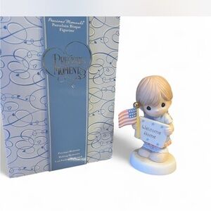 Precious Moments Girl ‘Welcome home my hero’ figurine in good condition